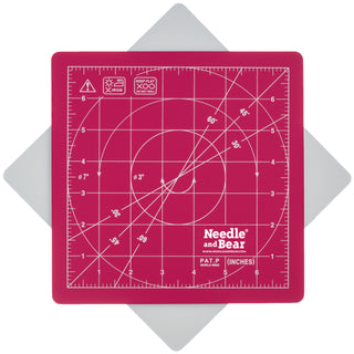 Needle and Bear Rotating Cutting Mat 7'' x 7'' (Pink)