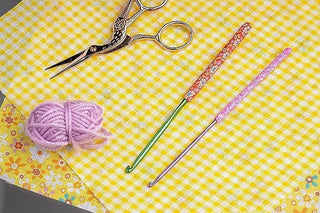 The Quilted Bear Floral Crochet Hooks (8mm Hook)