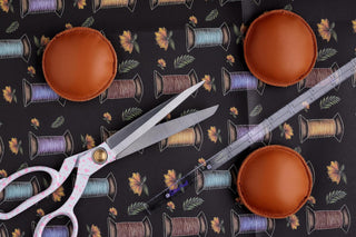 The Quilted Bear Leather Pattern Weights 6 x 40mm (Tan)