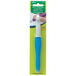 Clover Amour Crochet Hook (Various Sizes)