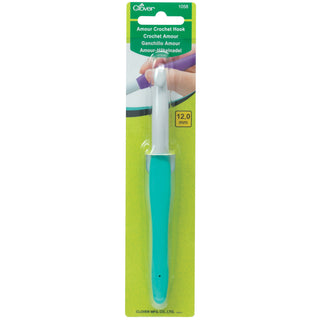 Clover Amour Crochet Hook (Various Sizes)