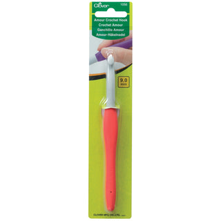 Clover Amour Crochet Hook (Various Sizes)