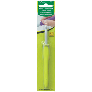 Clover Amour Crochet Hook (Various Sizes)