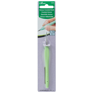 Clover Amour Crochet Hook (Various Sizes)